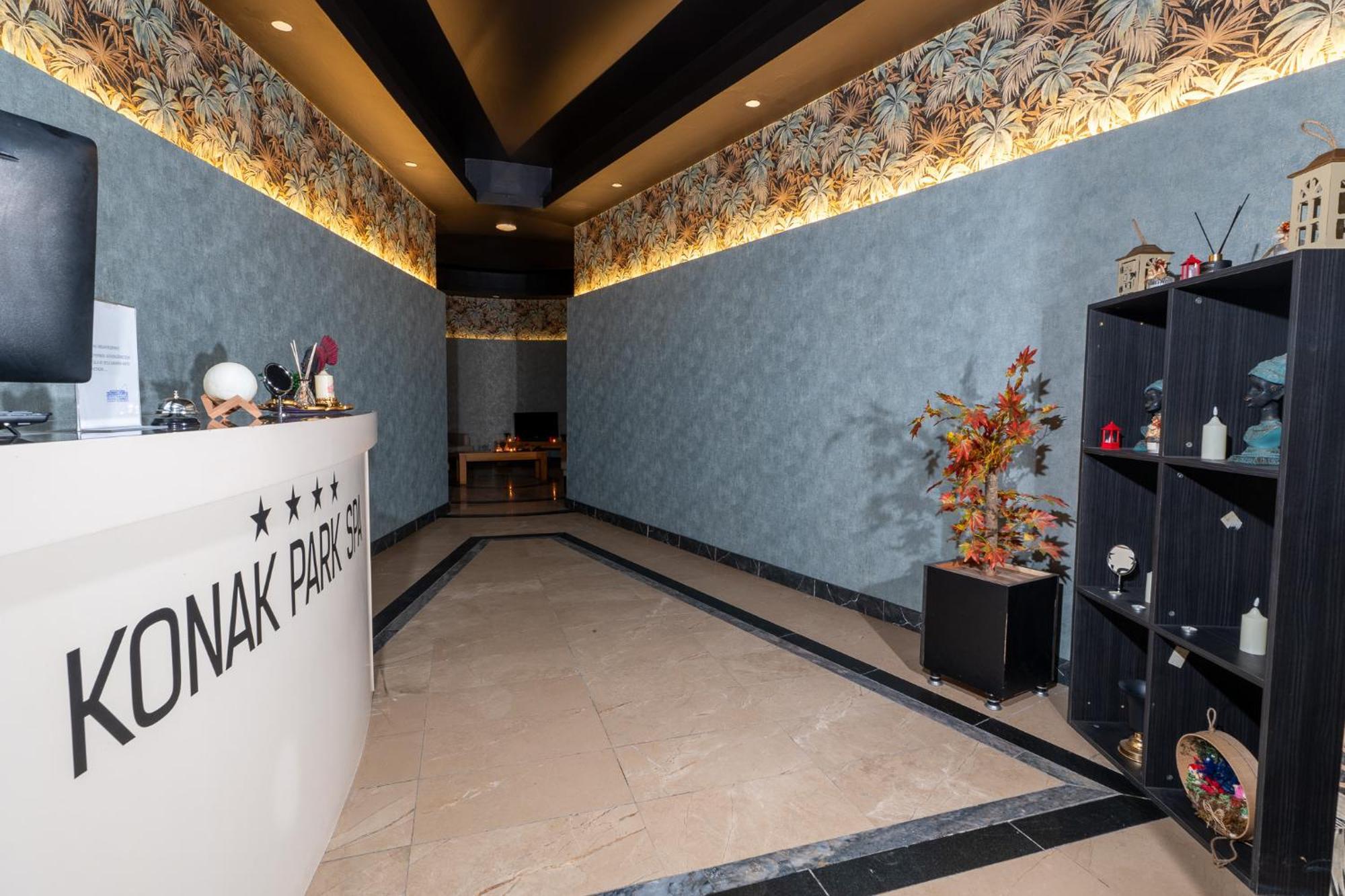 Konak Park Otel Yomra Trabzon Exterior photo